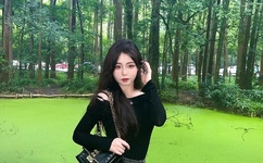 美女图片脱空一点不露app